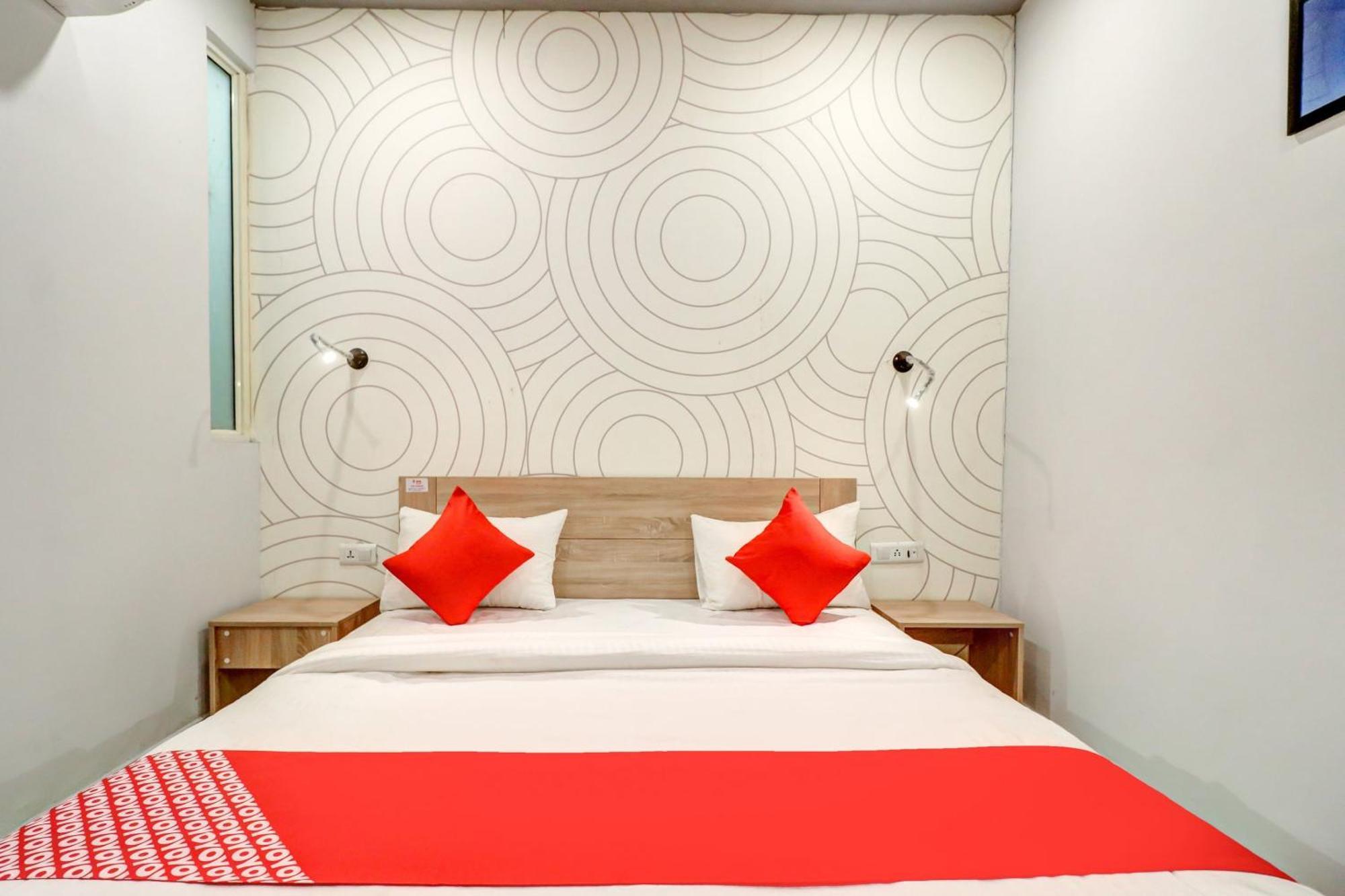 Hotel O Jps Grand Hotel New Delhi Buitenkant foto